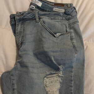 Judy Blue Boyfriend Fit Distressed Light Wash Jeans Size 14W